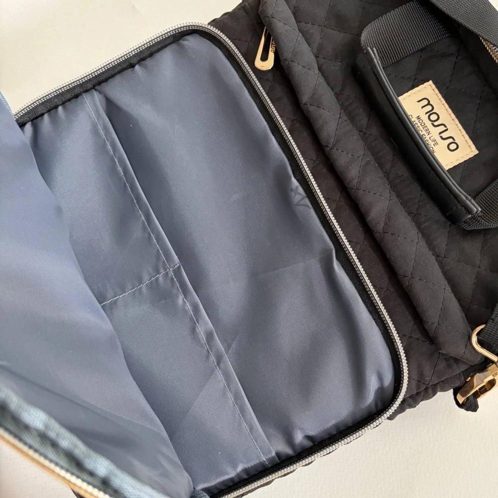 Mosiso Laptop Tablet Case. Crossbody style with handle.